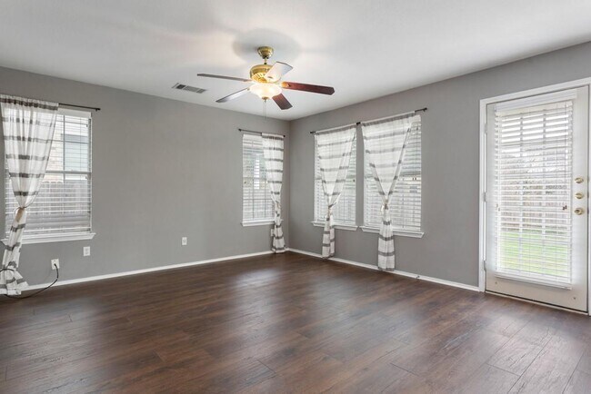 Building Photo - 14404 Ballycastle Trail