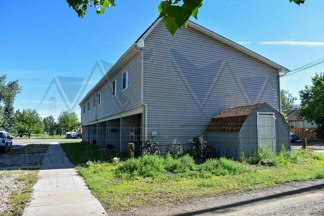 Building Photo - 871 N 8th St