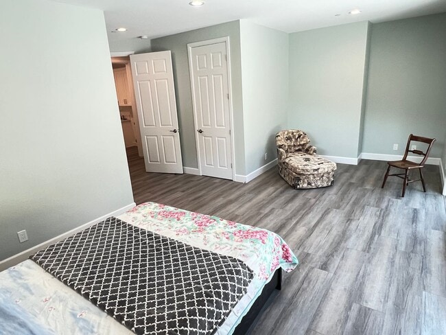 Building Photo - Remodeled North Tustin 4 Bed 3 Bath Ranch Home with Solar!