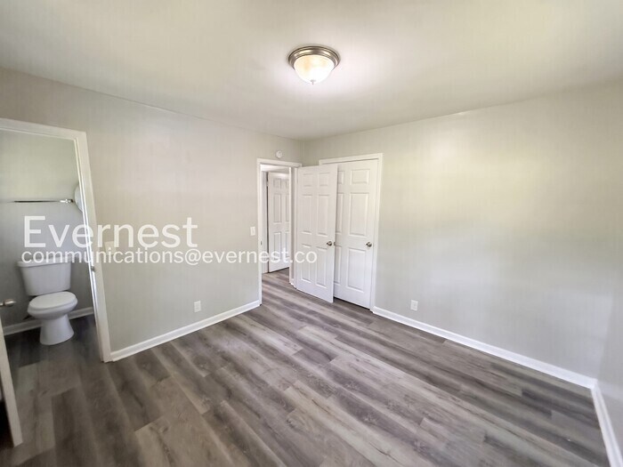 Building Photo - 3318 Bonds Ave