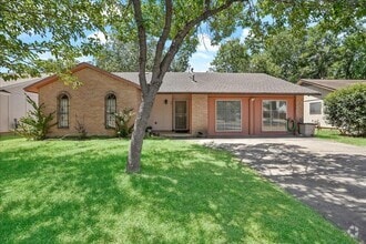 Building Photo - 4611 Cedargrove Dr