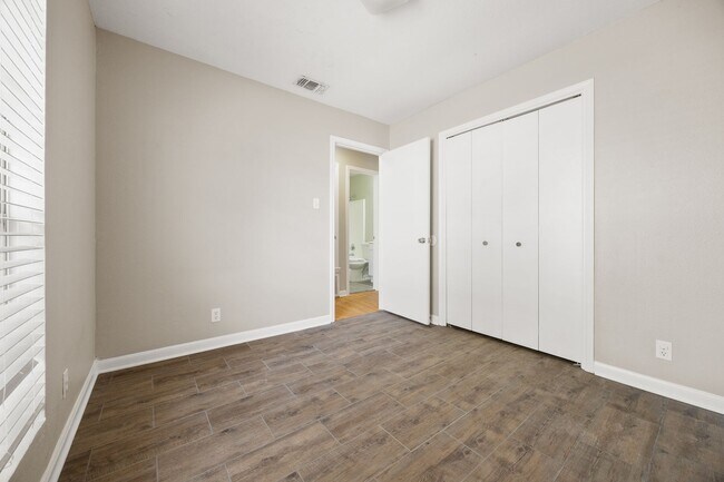 Building Photo - Charming 3-Bedroom Home in North Austin!
