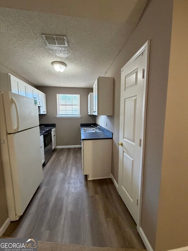 Building Photo - 409 Baltic Ct