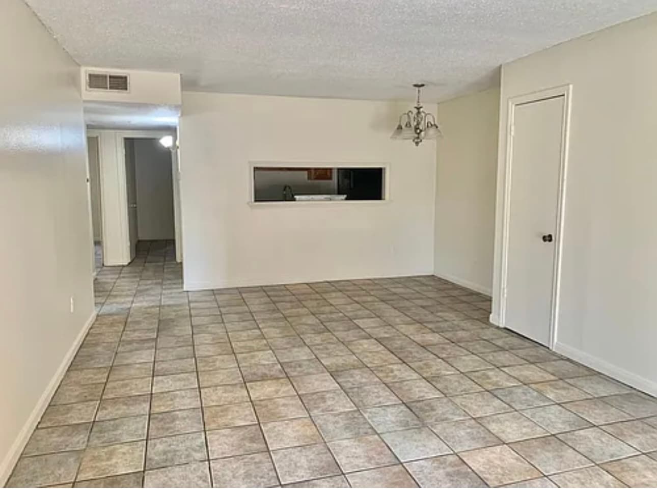 Living room - 705 Vouray Dr