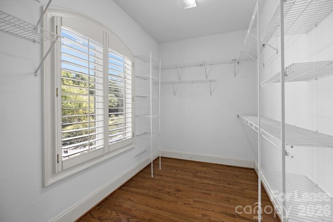 Building Photo - 9205 Woodriver Ln