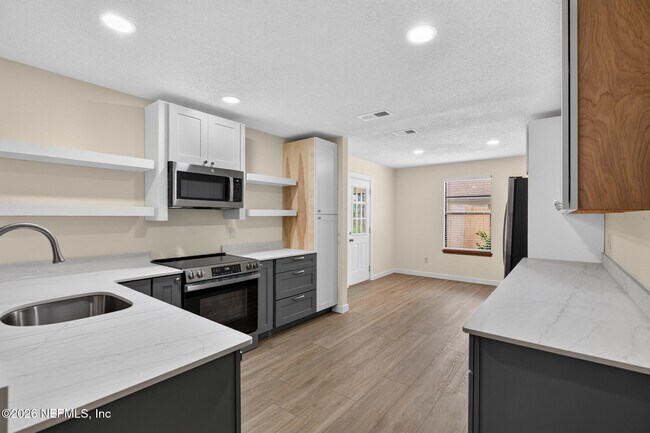 Building Photo - 4063 Julington Creek Rd