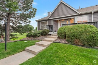 Building Photo - Beautiful End Unit Townhouse - Lake Arbor ...