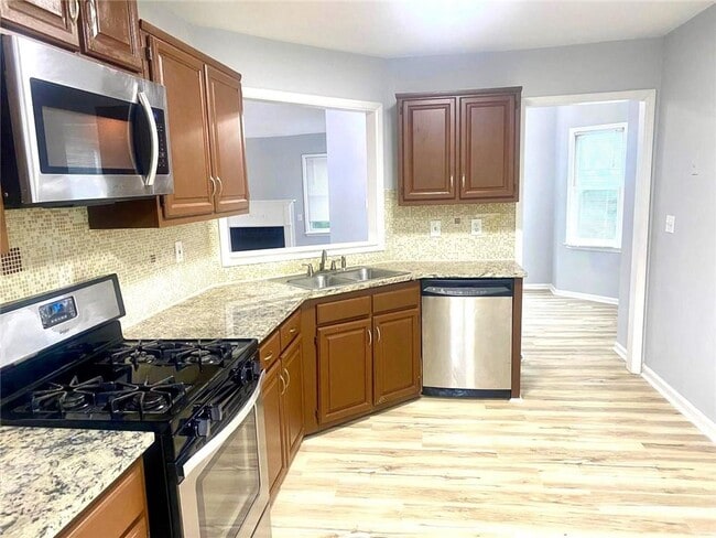 Building Photo - 8055 S Bay Ct