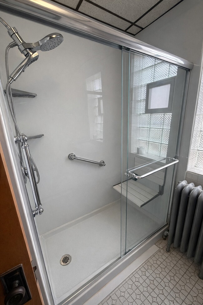 Building Photo - 5434 W School St