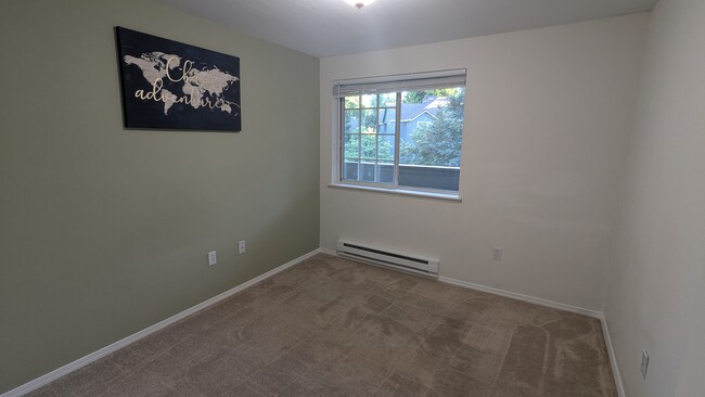 Bedroom 2 - 15433 Country Club Dr