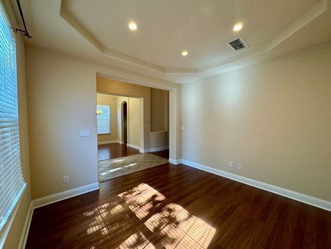 Building Photo - Beautiful Four-Bedroom Home Available in Folsom!