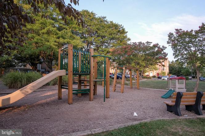 Building Photo - 1179 Cypress Tree Pl