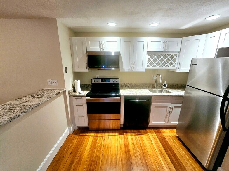 Building Photo - 39 South St