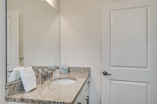 Building Photo - 3250 Weston Manor Dr