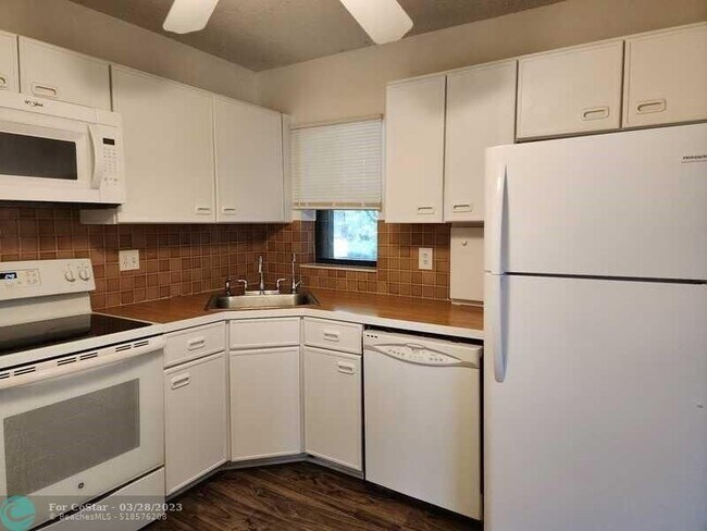 Building Photo - 4682 NW 22nd St