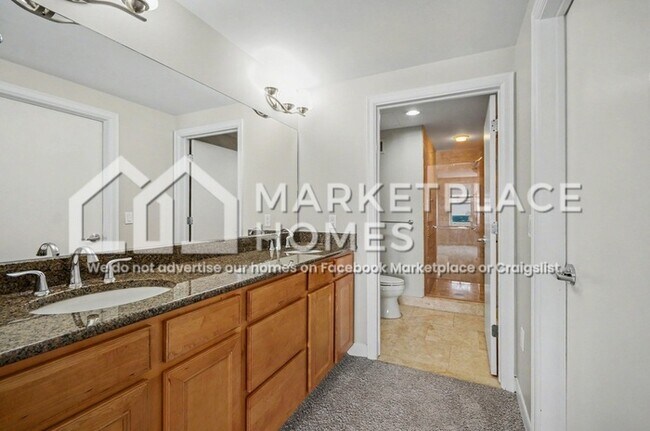 Building Photo - 525 W Lafayette Blvd