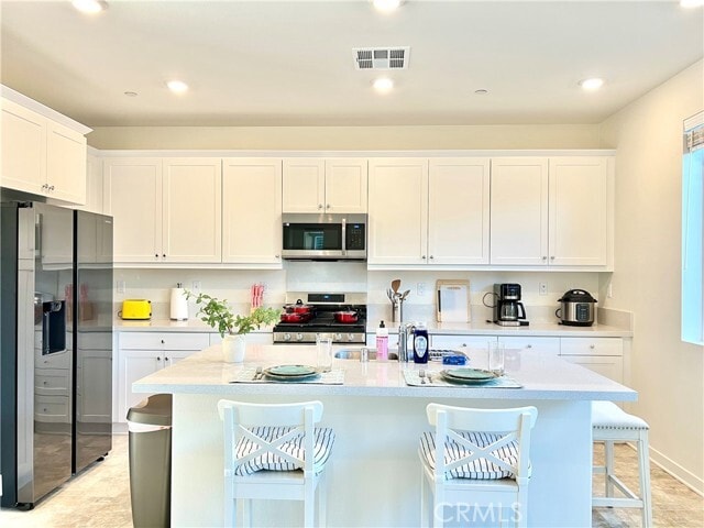 Building Photo - 3082 Carrizo Dr