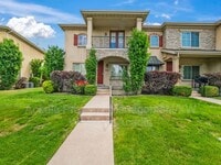 Building Photo - 912 N 980 W
