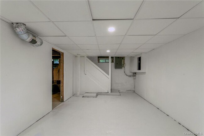 Building Photo - 156 Bellevue Pl