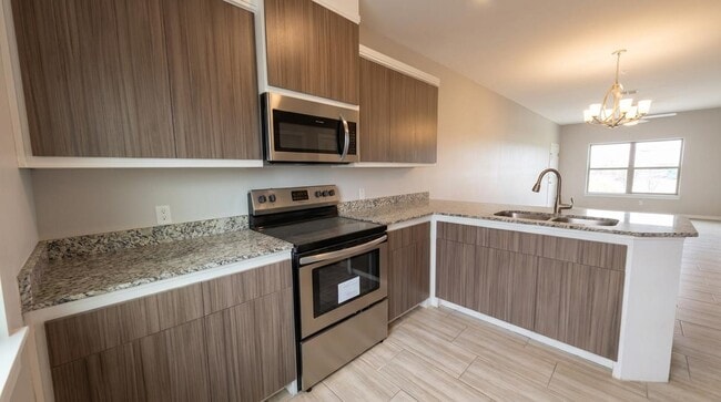 Building Photo - 5601 Cuenca Dr