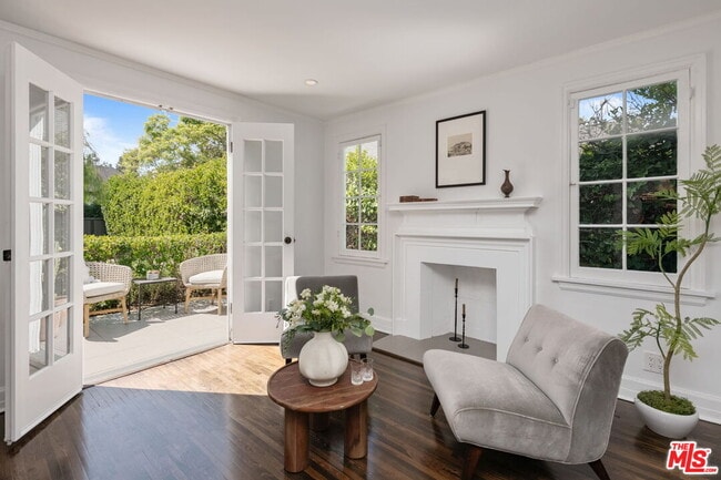 Building Photo - 234 N Ridgewood Pl