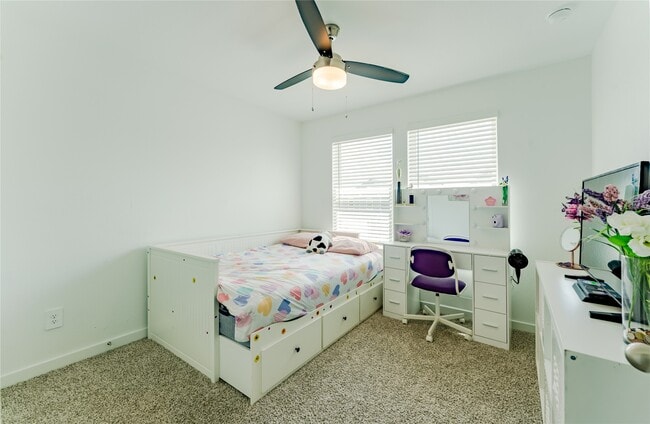 Building Photo - 10213 Berkeley Spgs Trl
