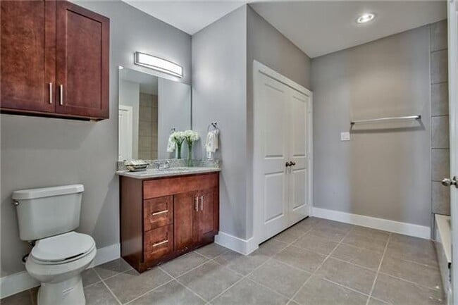 Building Photo - 13609 Pinnacle Cir W