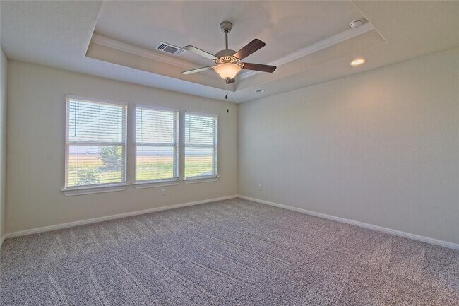 Building Photo - 5610 Wolf Pack Dr