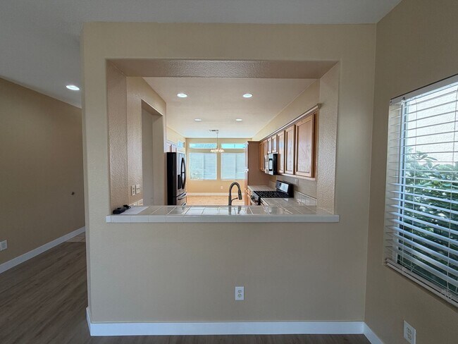 Building Photo - Lovely Three Bedroom Home