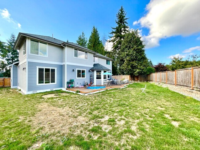 Building Photo - Stunning & Elegant Home Available for Rent!