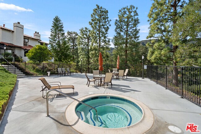 Building Photo - 1548 Michael Ln