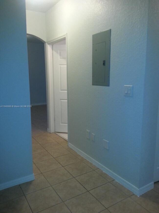 Building Photo - 5630 NW 114th Path