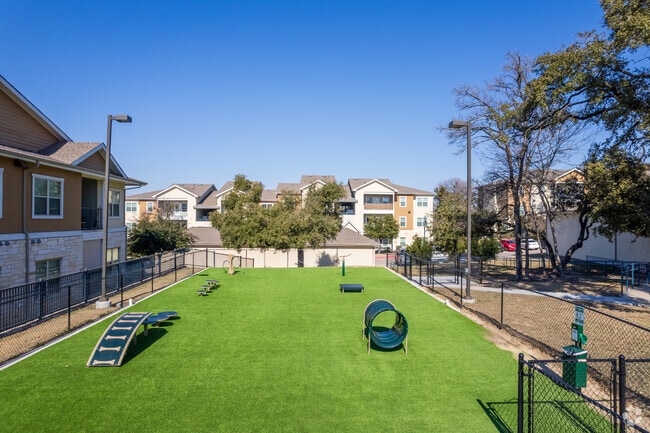 Dog Park - Creekside at Kenney's Fort