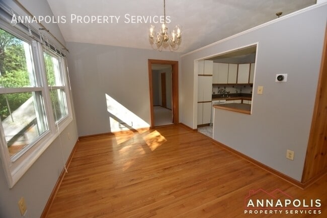 Building Photo - 804 Pin Oak Rd