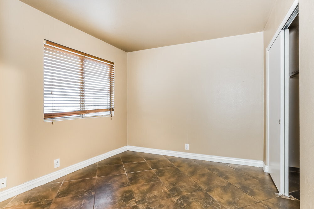 Building Photo - 2231 N 89th Ave