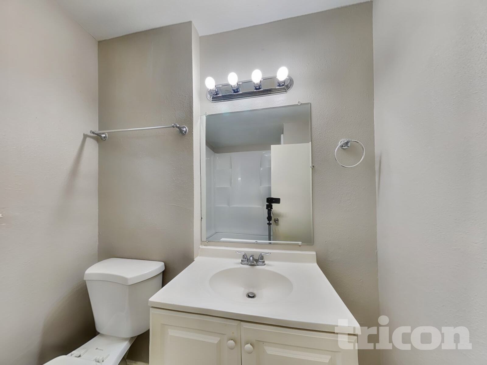 Building Photo - 2706 Dewberry Ln