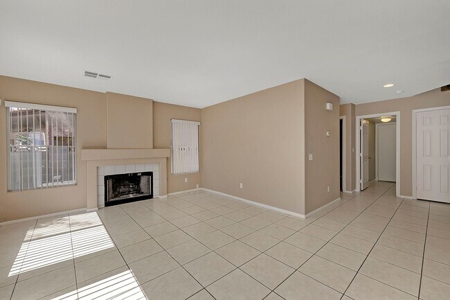 Building Photo - 151 Kachina Dr