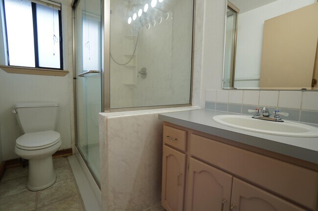 Building Photo - 11965 W Gunsmoke Dr