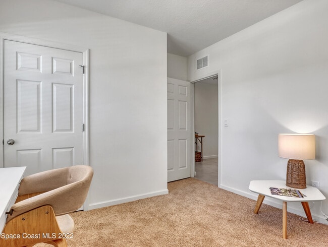 Building Photo - 7418 Tourmaline Dr