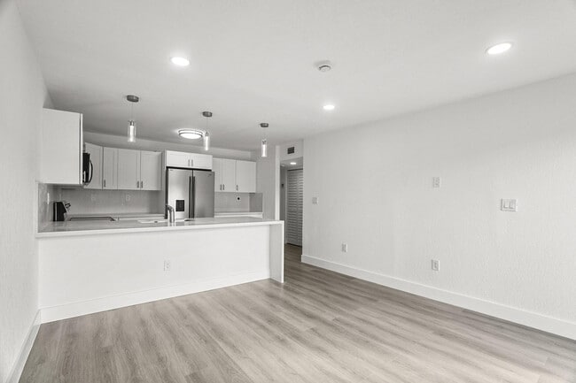 Building Photo - 20731 NW 41st Ave