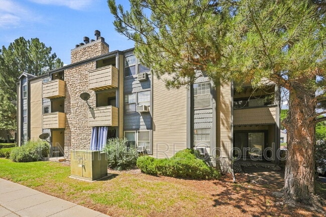 Building Photo - 16103 E Alaska Pl