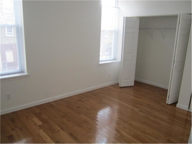 Building Photo - 1801 W Master St