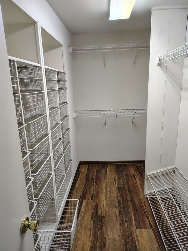 Building Photo - 2 Stanwood Ct