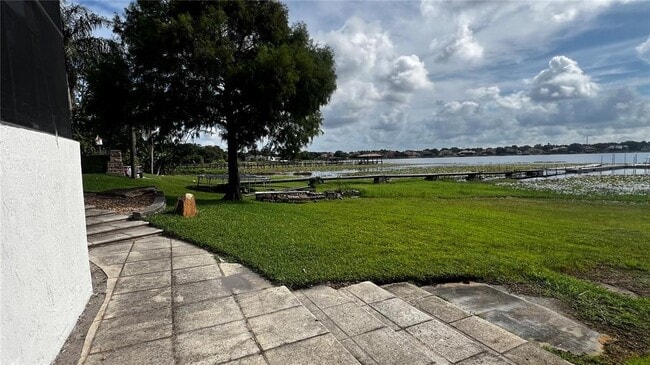 Building Photo - 8625 Vista Shores Ct