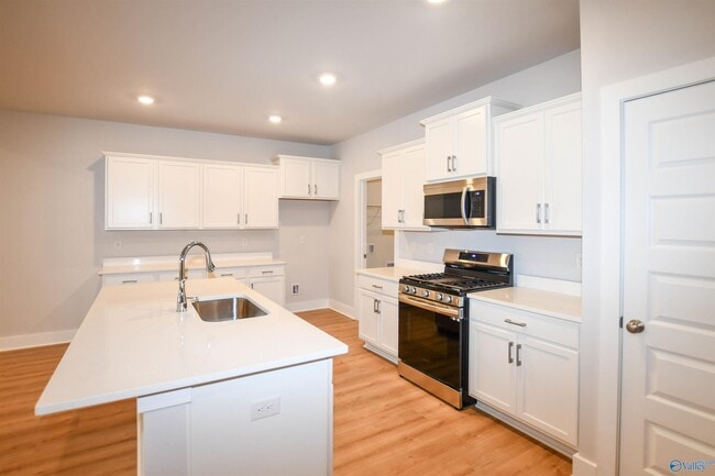 Building Photo - 12617 Whitcomb Cir