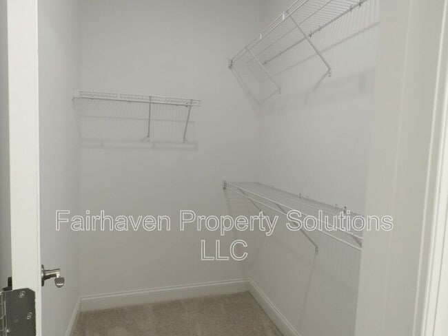 Building Photo - 1978 Mitchell Ave