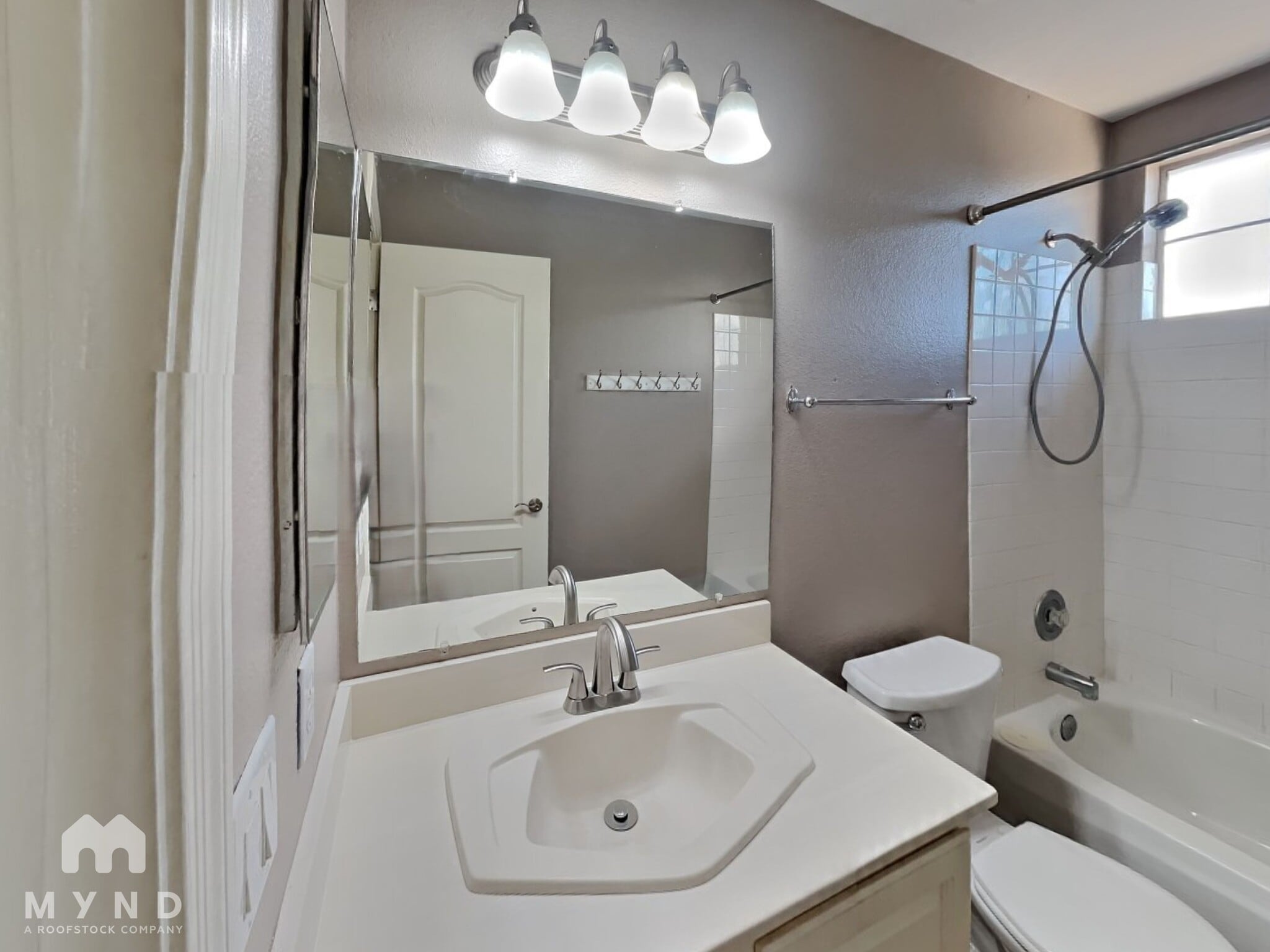 Building Photo - 8620 N Cantora Way