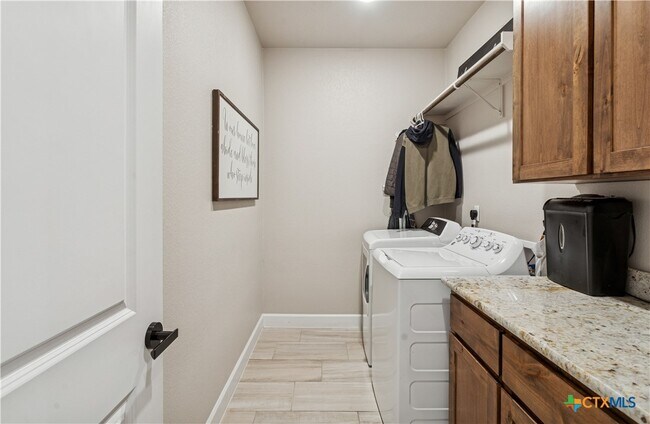 Building Photo - 3015 Whitetail Trail