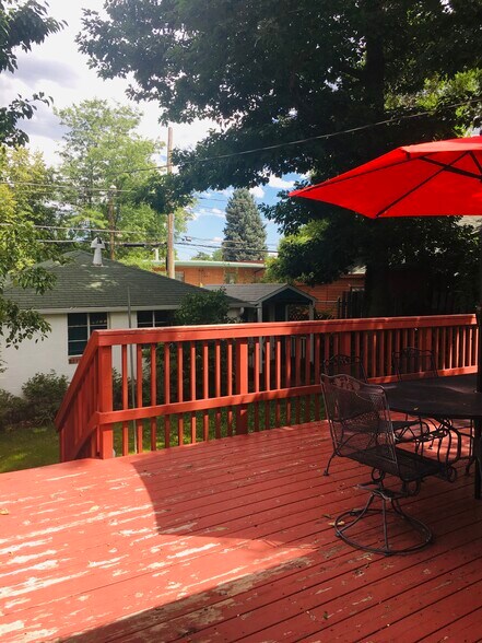 Building Photo - 812 18th St