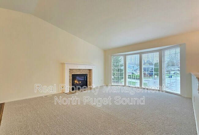 Building Photo - 8311 15th Pl NE